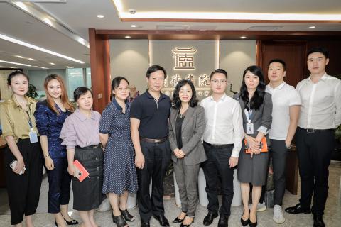 罗湖区委统战部副部长、工商联党组书记叶志伟一行到旺财28调研